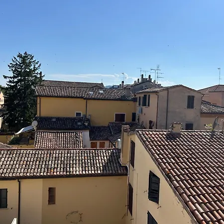 Appartamento Montevecchio 56 *
